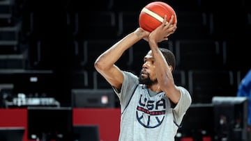 Who is the all-time leading scorer for the US national basketball team at the Olympics?