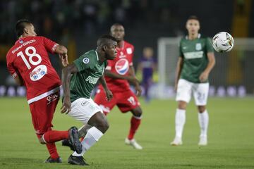 Atlético Nacional y América de Cali se enfrentaron en el inicio de la segunda jornada del Torneo Fox Sports en el estadio El Campín de Bogotá.