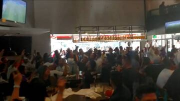 300 madridistas enloquecieron en Los Ángeles con los goles al PSG