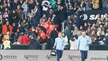 Fallece un aficionado tras ser atendido en el Valencia-Cádiz