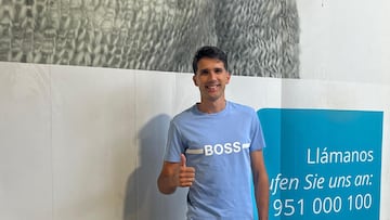 Juanpe, a su llegada a Málaga para pasar el examen médico.