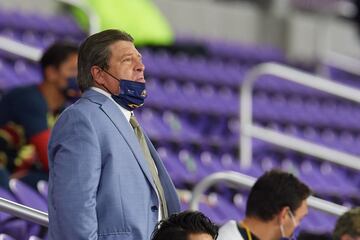 Jugador Atlante:1991-1995
Entrenador América:2012-2013, 2017-2020