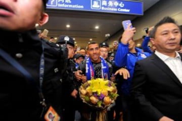 Carlos Tévez ya está en Shanghái.