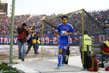 El ex atacante de River llegó a la U el 2009, tres años después de haber jugado su último mundial, en Alemania.