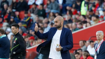 Claudio Gir¨¢ldez durante el partido contra el Mallorca en Son Moix.