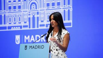 La vicealcaldesa de Madrid  BEGOÑA VILLACIS    interviene durante el acto de entrega de las medallas de Honor  Oro y Plata durante la Festividad de San Isidro  a 15 de mayo de 2022  en Madrid (España)  Este 2022  el Ayuntamiento de Madrid concede la Medalla de Honor de la ciudad al pueblo de Ucrania por su lucha contra la invasión rusa  al patrón de la ciudad  San Isidro  en el IV centenario de su canonización  y al periodista y cronista Raúl del Pozo  entre otros 
15 MAYO 2022 PP PARTIDO POPULAR 
Alejandro Martínez Velez / Europa Press
15/5/2022 15/05/22 ENTREGA MEDALLAS DE HONOR COMUNIDAD DE MADRID AYUNTAMIENTO DE MADRID

