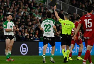 Aprobados y suspensos del Racing contra el Zaragoza: Vicente y Hernando, de nota