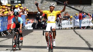 El ciclista colombiano celebra una victoria durante una etapa del Tour del Porvenir 2017.