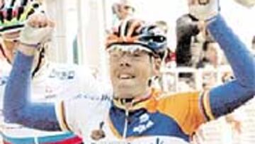 <b>A MEDIDA.</b> Óscar Freire sorprendió el año pasado a Cipollini.