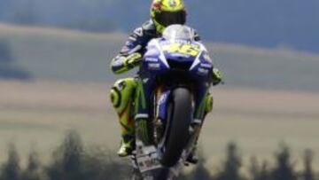 Valentino Rossi ganó su último Mundial en 2009, pero esta temporada no sólo está líder sino que todavía no se ha bajado del podio.