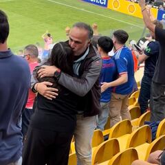 Assadi le anota el 3-0 a Colo Colo y así reaccionan sus padres: la escena más emotiva que verás