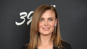 BEVERLY HILLS, CALIFORNIA - FEBRUARY 23: Emily Deschanel attends the 39th Annual American Society of Cinematographers Awards at The Beverly Hilton on February 23, 2025 in Beverly Hills, California. (Photo by Michael Tullberg/Getty Images)