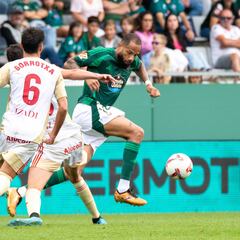 Bebé, rayo de esperanza para el Racing de Ferrol
