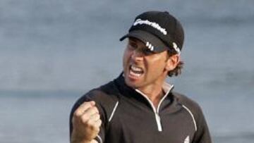 <b>RESURGIÓ</b>. Sergio Garcia, celebra el par conseguido en el hoyo 18 y que le dio la victoria en 'The Players Championship', el quinto torneo más importante del mundo.