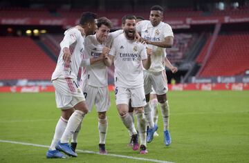 0-1. Nacho Fernández celebra el primer gol.