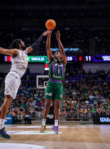 Una noche de récords del Unicaja