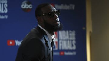 El enojo de LeBron con la prensa tras la derrota ante los Warriors
