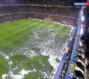 ¡Lluvia de papelitos! La hinchada de Boca retrasa el inicio del partido en la Bombonera