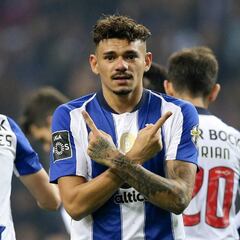 El Oporto vuelve a ganar y mantiene el liderato