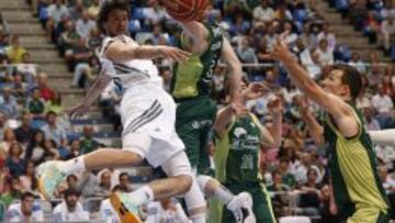 El Madrid termina con récord y se medirá en cuartos al CAI