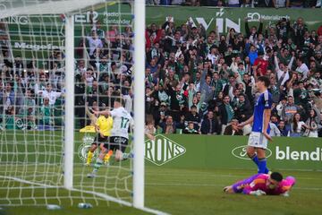 Con un buen disparo cruzado abrió Peque ayer la lata contra el Real Oviedo.