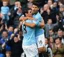 Agüero y Dzeko sostienen al City
