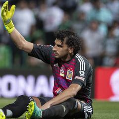 Nahuel Guzmán: En Torreón nos comemos insultos, vasos, monedas y todo