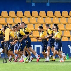 Fran Fernández, el juez de un Almería que no puede fallar