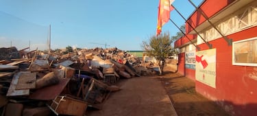 Campos de fútbol destrozados por la DANA en Valencia