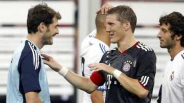 <b>REENCUENTRO. </b>Schweinsteiger y Casillas podrían ser compañeros.