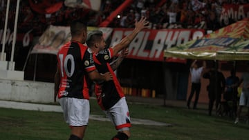 Jugadores del Cúcuta Deportivo celebrando un gol en Liga BetPlay.