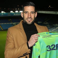 Oficial: Casilla se va al Leeds