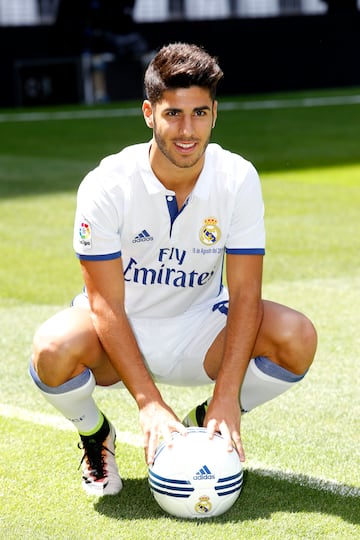 16/08/15 PRESENTACION FICHAJE MARCO ASENSIO JUGADOR REAL MADRID 
PUBLICADA 17/08/16 NA MA08 1COL