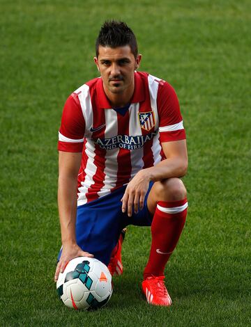 El Atlético de Madrid hizo oficial el traspaso desde el Barcelona de David Villa el 8 de julio de 2013.