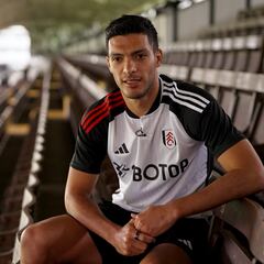 Raúl Jiménez: “Mi última campaña no fue buena, pero aún tengo futbol que mostrar”