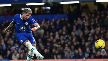 Chelsea's Argentinian midfielder Enzo Fernandez shoots the ball during the English Premier League football match between Chelsea and Fulham at Stamford Bridge in London on February 3, 2023. (Photo by Glyn KIRK / AFP) / RESTRICTED TO EDITORIAL USE. No use with unauthorized audio, video, data, fixture lists, club/league logos or 'live' services. Online in-match use limited to 120 images. An additional 40 images may be used in extra time. No video emulation. Social media in-match use limited to 120 images. An additional 40 images may be used in extra time. No use in betting publications, games or single club/league/player publications. / 