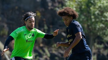 Adalberto Carrasquilla durante el amistoso ante FC Juárez.