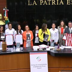 Senado de México reconoció los logros de Chivas Femenil