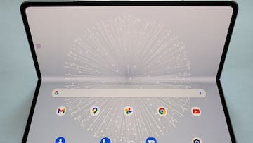 Samsung presenta una nueva patente para su teléfono plegable por tres partes