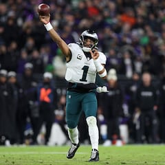 Eagles QB Jalen Hurts joins exclusive NFL club with rushing touchdown against Panthers