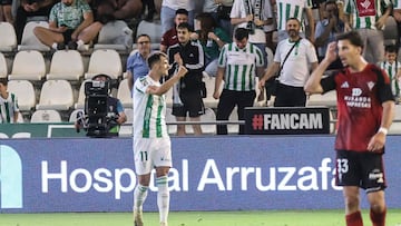 Yoldi celebra su gol ante el Mirandés
