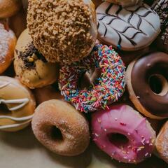 Los alimentos ultraprocesados aumentan el riesgo de padecer cáncer, según un estudio