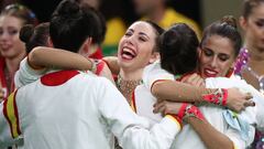 Las chicas de oro del 96 les dieron su amuleto