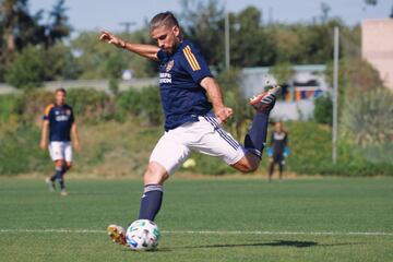 Los primeros días de febrero le dieron al LA Galaxy el fichaje de Emiliano Insúa procedente del Stuttgat alemán. El defensa argentino de 31 años regresa al continente americano luego de más de 10 años en Europa, donde defendió camisetas como la del Liverpool, Atlético de Madrid, Sporting de Lisboa, entre otras.