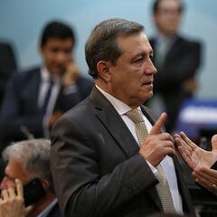 Así es Ernesto Macías, precandidato a la presidencia del Centro Democrático