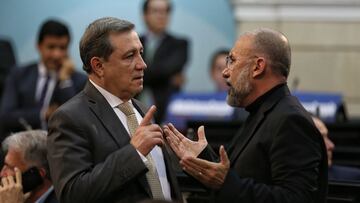 Así es Ernesto Macías, precandidato a la presidencia del Centro Democrático