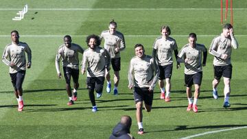 Vinicius, Mendy, Marcelo, Bale, Casemiro, Modric, Hazard y Jovic, en el último entrenamiento del Real Madrid previo al partido de la 25ª jornada de LaLiga Santander contra el Levante.