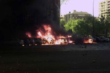 ETA hizo estallar un coche-bomba en los alrededores del estadio Santiago Bernabéu, apenas tres horas antes de que Real Madrid y Barcelona comenzaran a disputar el encuentro de vuelta de las semifinales de la Liga de Campeones el 1 de mayo de 2002. La explosión causó una decena de heridos, todos leves, y cuantiosos daños en las ventanas de los pisos del edificio de Torre Europa.