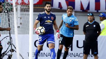 Johnny Herrera frente a Iquique por la segunda fecha.