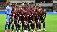 Players of Costa Rica pose for a picture before the beginning of the 2026 FIFA World Cup Concacaf qualifier football match between Costa Rica and St. Kitts and Nevis at the National stadium in San Jose on June 6, 2024. (Photo by Ezequiel BECERRA / AFP)